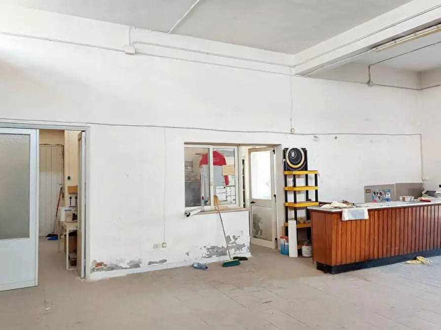 Immagine 5 di Capannone industriale in vendita  in Via Dante Alighieri, N. 128 a Quartu Sant'elena