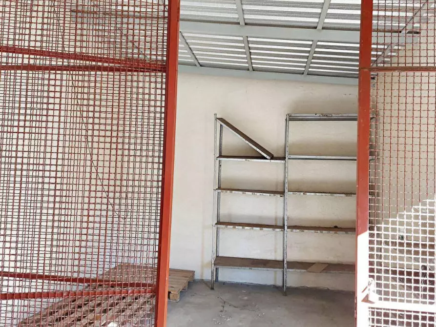 Immagine 9 di Capannone industriale in vendita  in Via Dante Alighieri, N. 128 a Quartu Sant'elena