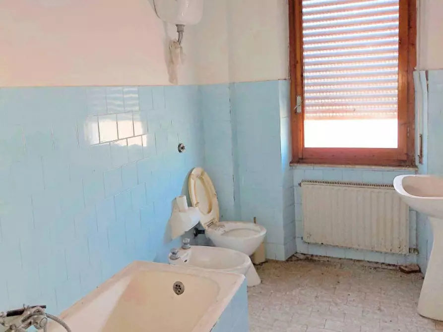 Immagine 7 di Ufficio in vendita  in Via Sant'Isidoro, N. 7 a Isili