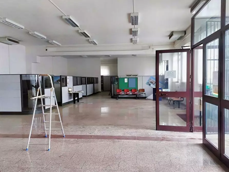 Immagine 4 di Capannone industriale in vendita  in Via Marisa Bellisario, N. 55 a Nuoro