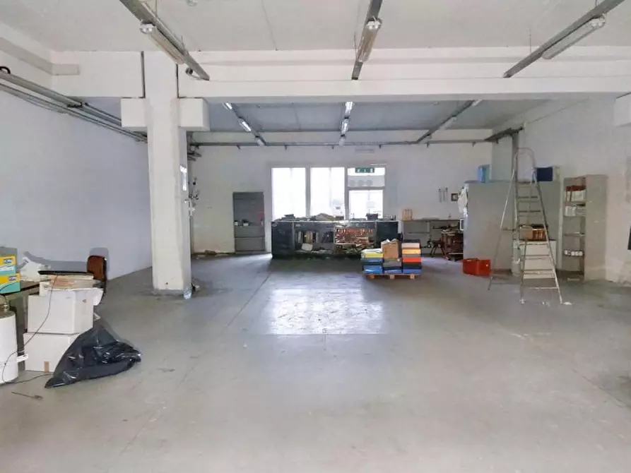 Immagine 18 di Capannone industriale in vendita  in Via Marisa Bellisario, N. 55 a Nuoro