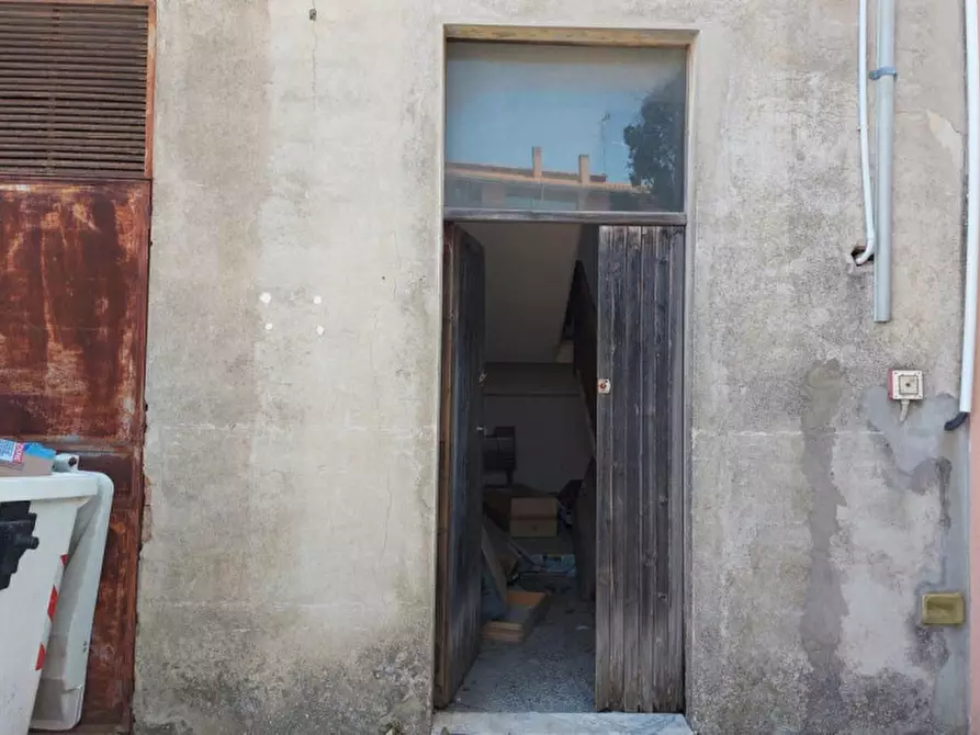 Immagine 19 di Appartamento in vendita  in Via Sant'Isidoro, N. 7 a Isili