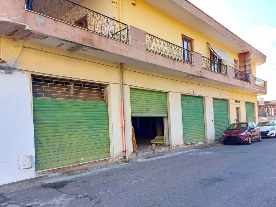 Immagine 9 di Negozio in vendita  in Via Boito, N. 4 a Capoterra