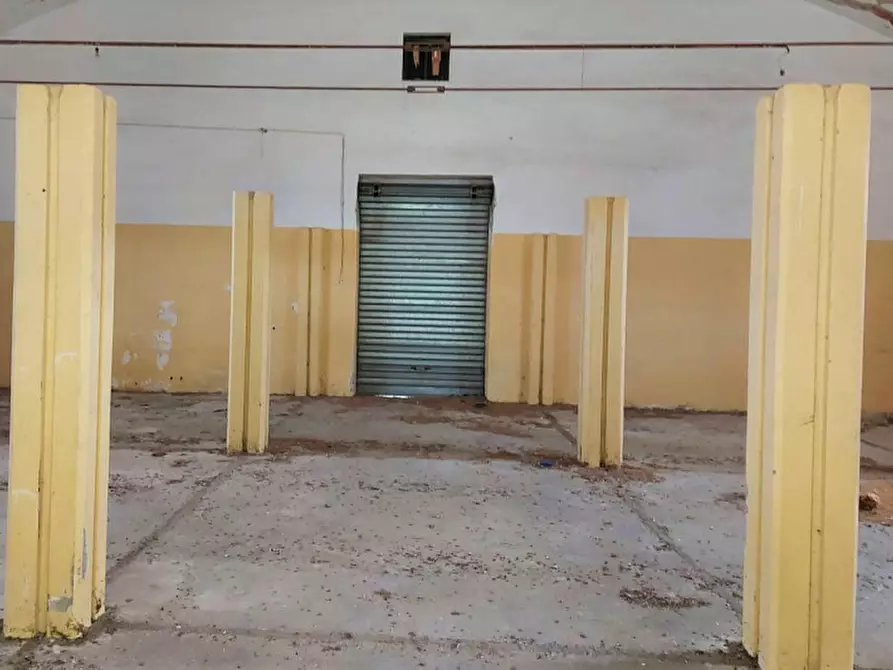 Immagine 8 di Capannone industriale in vendita  in Corso Europa, N. 93-95 a Gonnostramatza