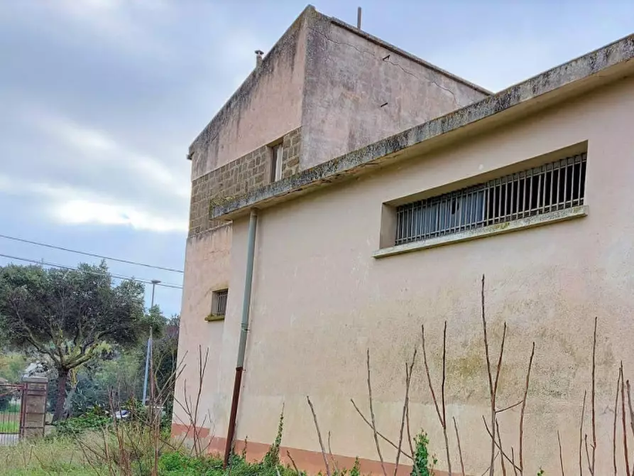 Immagine 13 di Capannone industriale in vendita  in Corso Europa, N. 93-95 a Gonnostramatza