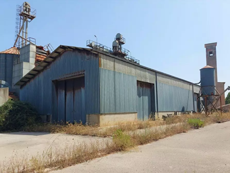 Immagine 11 di Capannone industriale in vendita  in Via Zirra, N. snc a Alghero