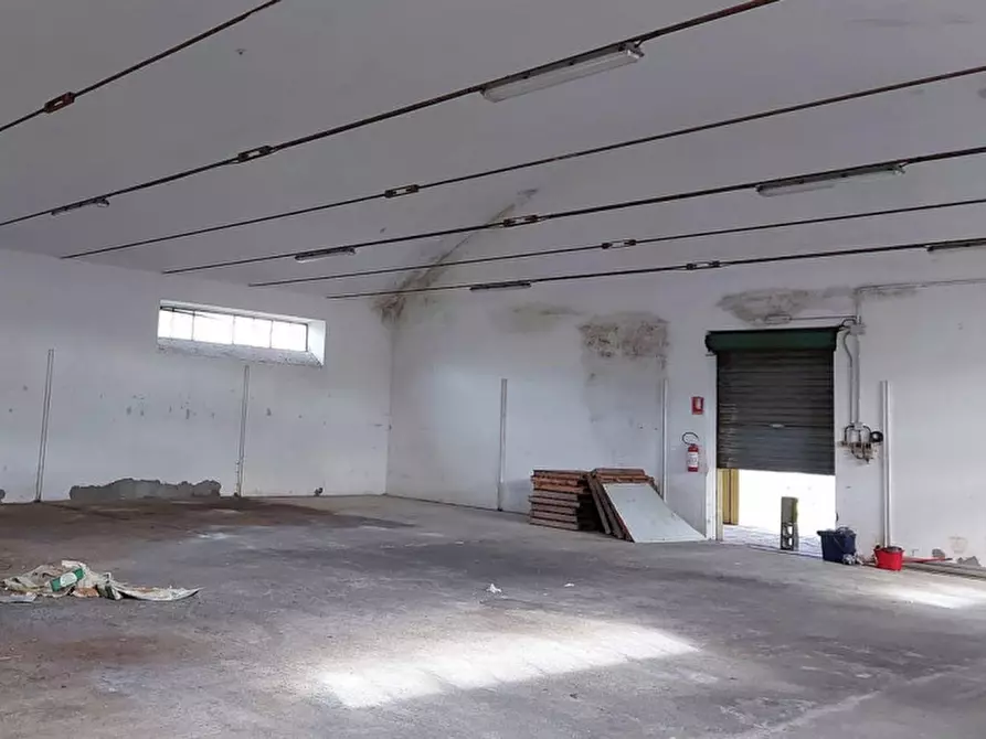 Immagine 2 di Capannone industriale in vendita  in Via Umberto I, N. 148-150 a Ales