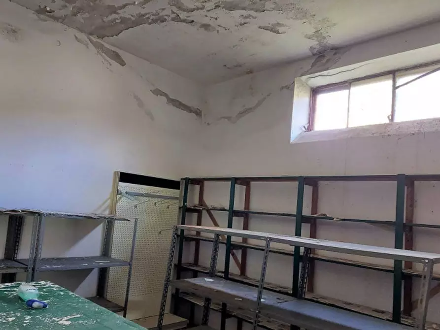 Immagine 9 di Capannone industriale in vendita  in Via Umberto I, N. 148-150 a Ales