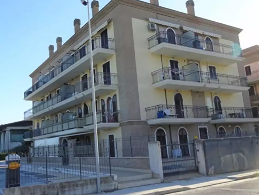 Immagine 5 di Cantina in vendita  in Via Alabnia, N. 6 a Porto Sant'elpidio