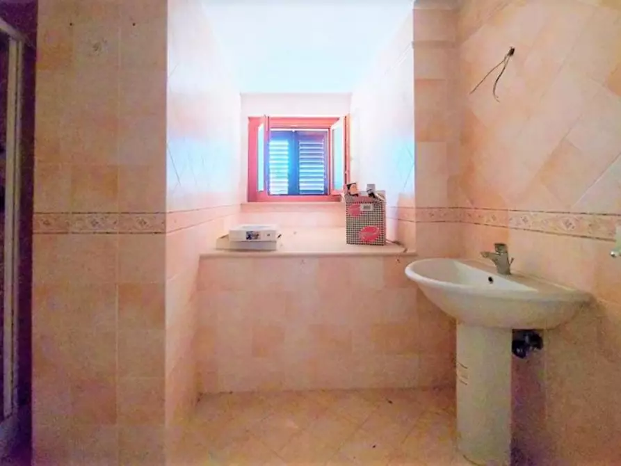 Immagine 15 di Cantina in vendita  in Via Alabnia, N. 6 a Porto Sant'elpidio