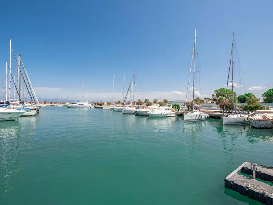 Immagine 8 di Posto auto in vendita  in Marina di Pisa, N. snc a Pisa