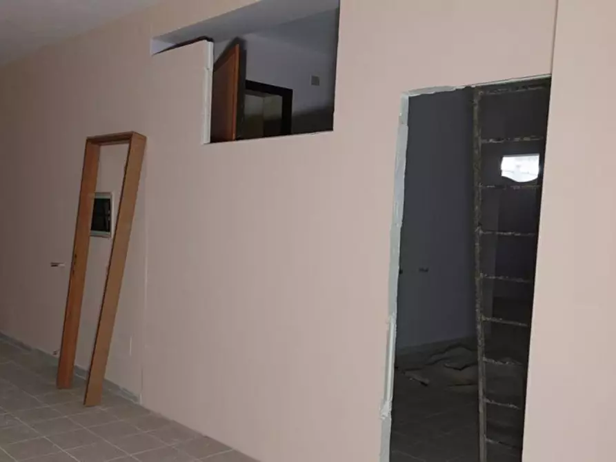 Immagine 11 di Magazzino in vendita  in Via Regabulto, N. snc a Enna