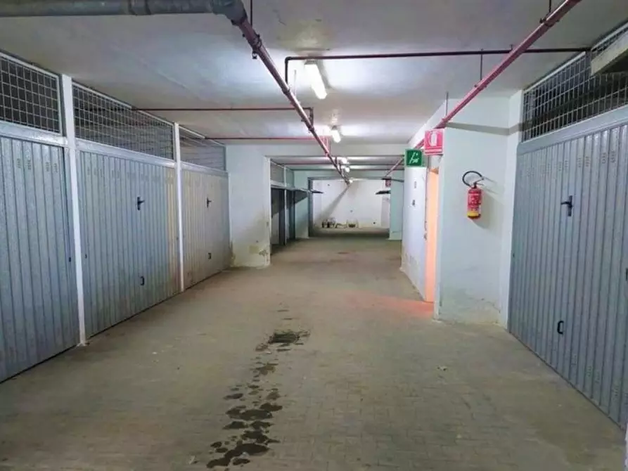 Immagine 5 di Posto auto in vendita  in Via Regabulto, N. snc a Enna