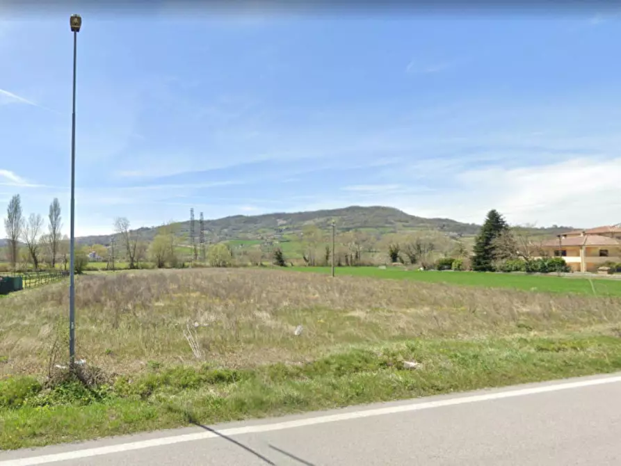 Immagine 3 di Terreno in vendita  in SP 241 (Località Fontivole), N. snc a Gualdo Tadino
