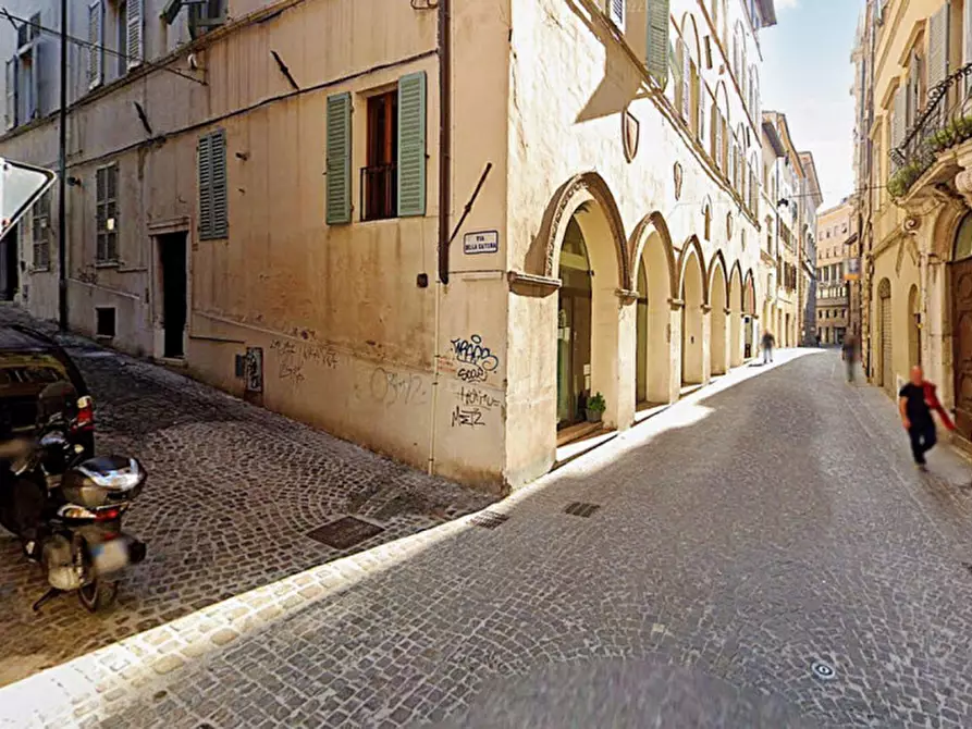 Immagine 2 di Ufficio in vendita  in VIA DELLA CATENA, N. 13 a Ancona