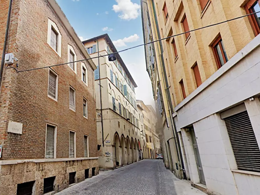 Immagine 5 di Ufficio in vendita  in VIA DELLA CATENA, N. 13 a Ancona