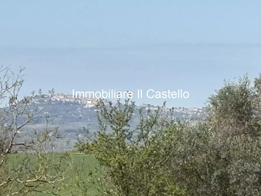 Immagine 9 di Rustico / casale in vendita  in Via Galeotti a Castiglione Del Lago