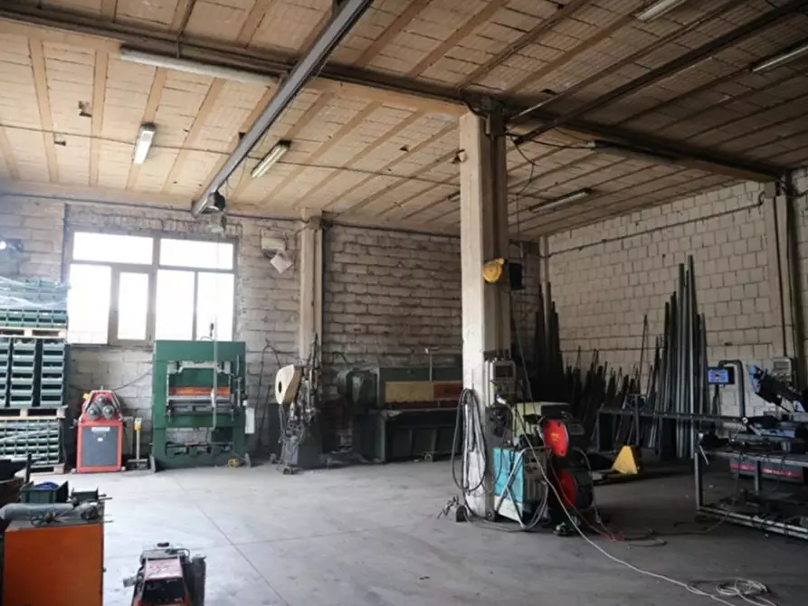 Immagine 4 di Capannone industriale in vendita  in via Metz, N. 2 a Gualdo Tadino
