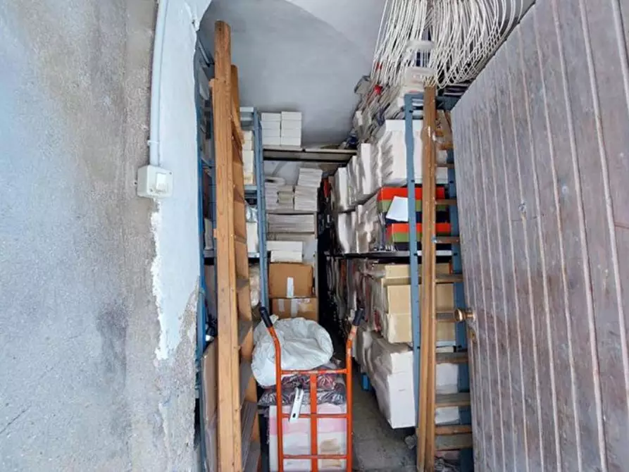 Immagine 4 di Magazzino in vendita  in Via Fortunato Bianchini, N. 16 a Chieti