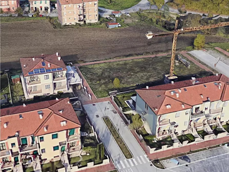 Immagine 4 di Terreno in vendita  in VIA DON TESEO PINI, N. snc a Fermignano