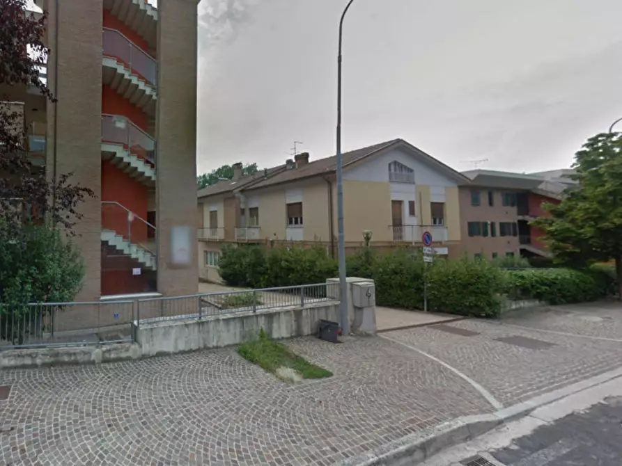 Immagine 3 di Posto auto in vendita  in VIALE GUIDO DA MONTEFELTRO, N. 35 a Urbino