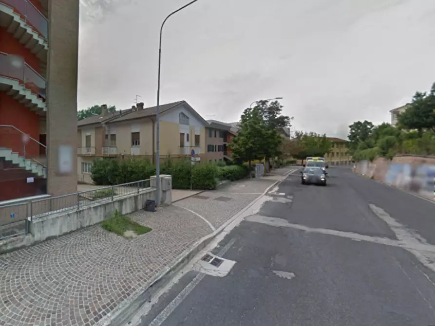 Immagine 4 di Posto auto in vendita  in VIALE GUIDO DA MONTEFELTRO, N. 35 a Urbino