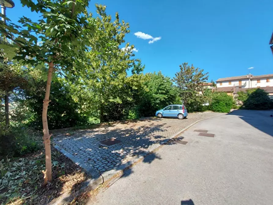 Immagine 2 di Posto auto in vendita  in VIA ALCIDE DE GASPERI, N. snc a Peglio