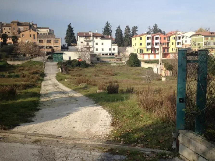 Immagine 3 di Terreno in vendita  in Via Aldo Moro, N. snc a Castelleone Di Suasa
