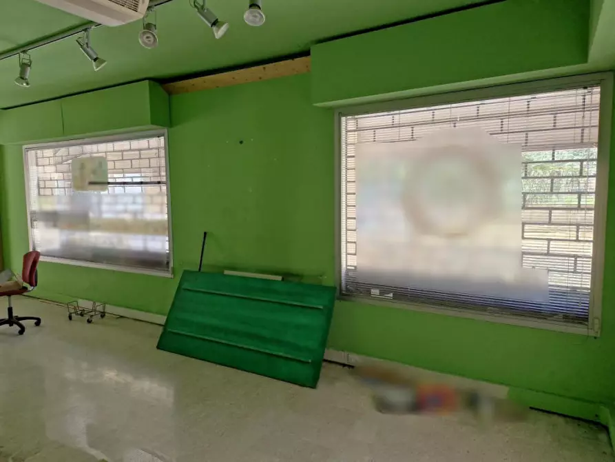 Immagine 7 di Negozio in vendita  in Via Ponte Molino, angolo Piazzetta Forzatè, N. snc a Padova