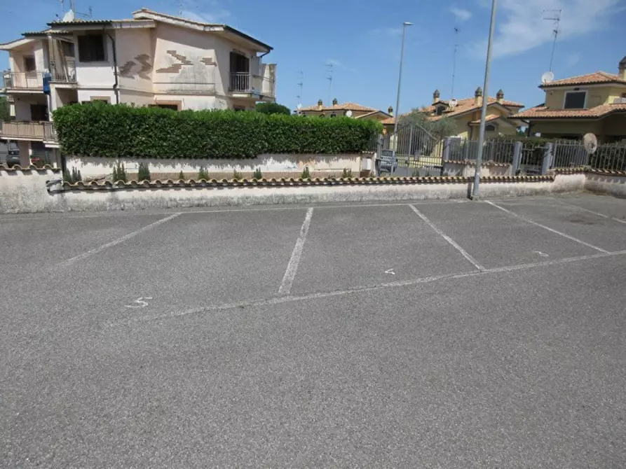 Immagine 3 di Posto auto in vendita  in Via Francesco Borromini, N. 15 a Mentana