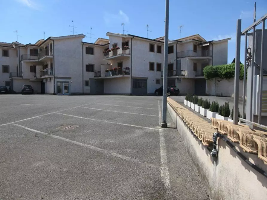 Immagine 4 di Posto auto in vendita  in Via Francesco Borromini, N. 15 a Mentana