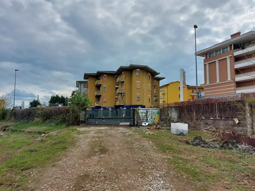 Immagine 6 di Terreno in vendita  in Viale Camisano, N. 103 a Vicenza