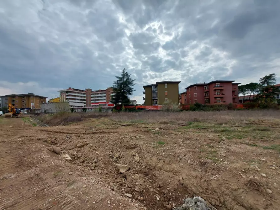 Immagine 16 di Terreno in vendita  in Viale Camisano, N. 103 a Vicenza