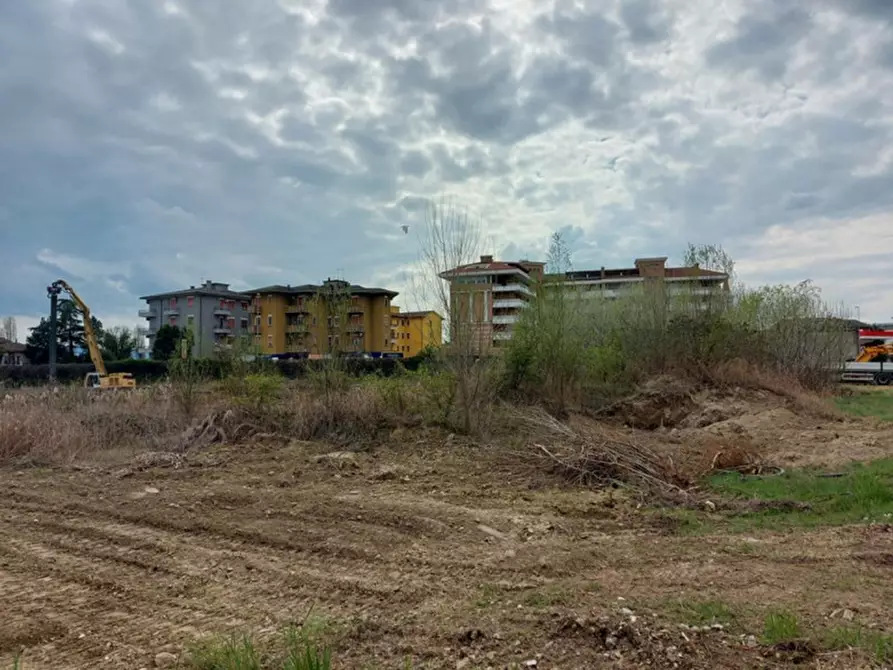 Immagine 18 di Terreno in vendita  in Viale Camisano, N. 103 a Vicenza