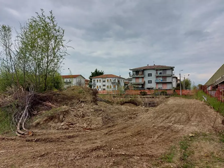 Immagine 20 di Terreno in vendita  in Viale Camisano, N. 103 a Vicenza