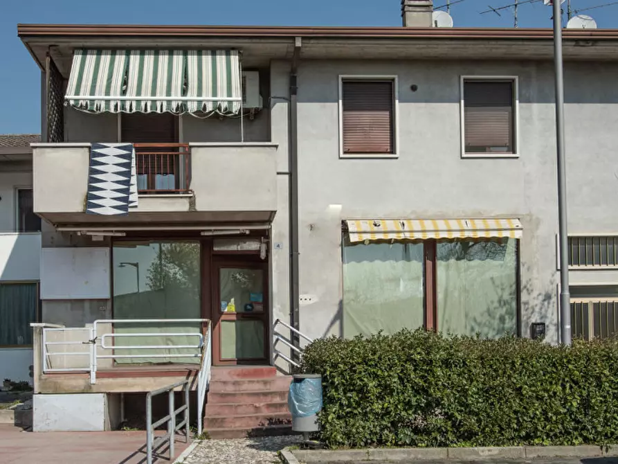 Immagine 1 di Appartamento in vendita  in Via di Mezzo a Zevio