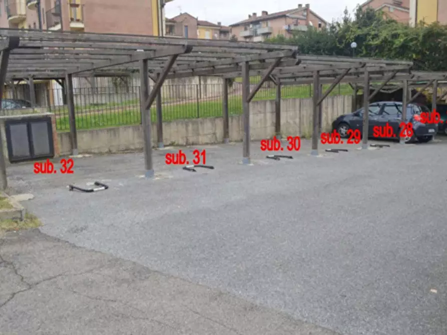 Immagine 1 di Posto auto in vendita  in Via Fabrizio de Andrè a Castelnuovo Berardenga