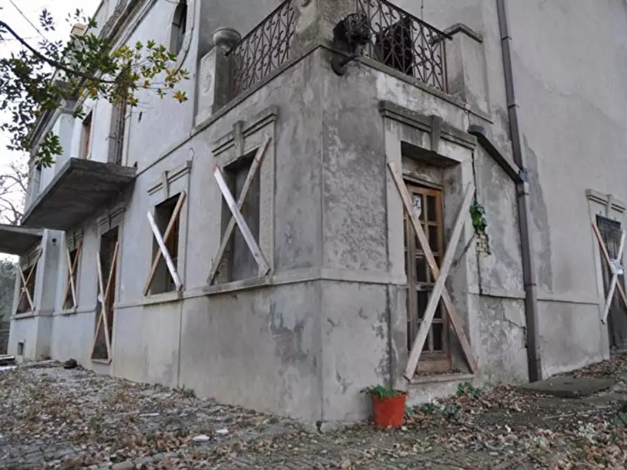 Immagine 3 di Palazzo in vendita  in località San Pietro, N. snc a Biccari