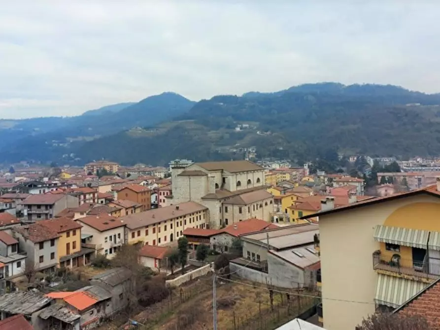 Immagine 15 di Appartamento in vendita  in Via San Martino, N. 109 a Chiampo