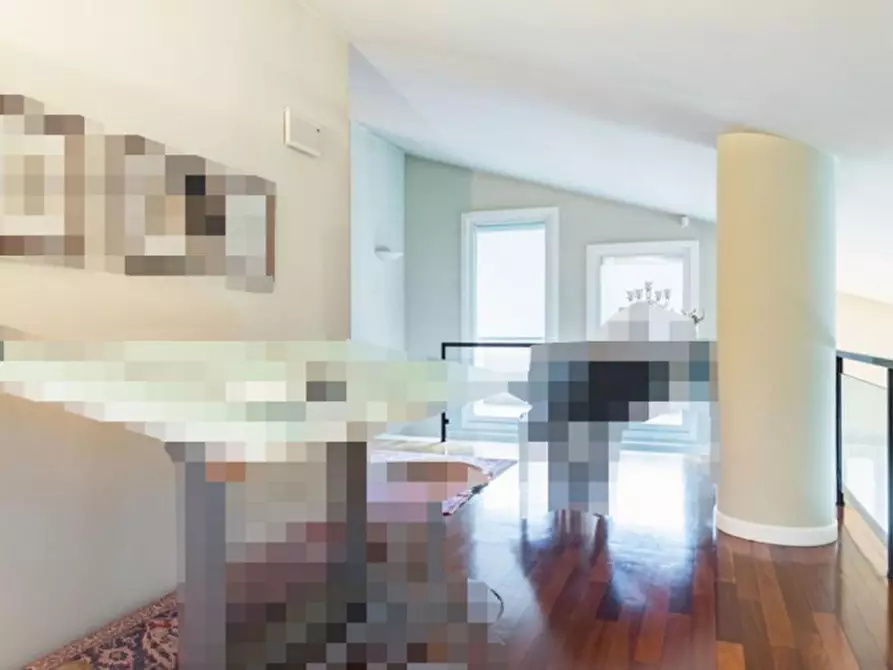 Immagine 7 di Villa in vendita  in Via Vittorio Alfieri, N. 53-55 a Chiampo