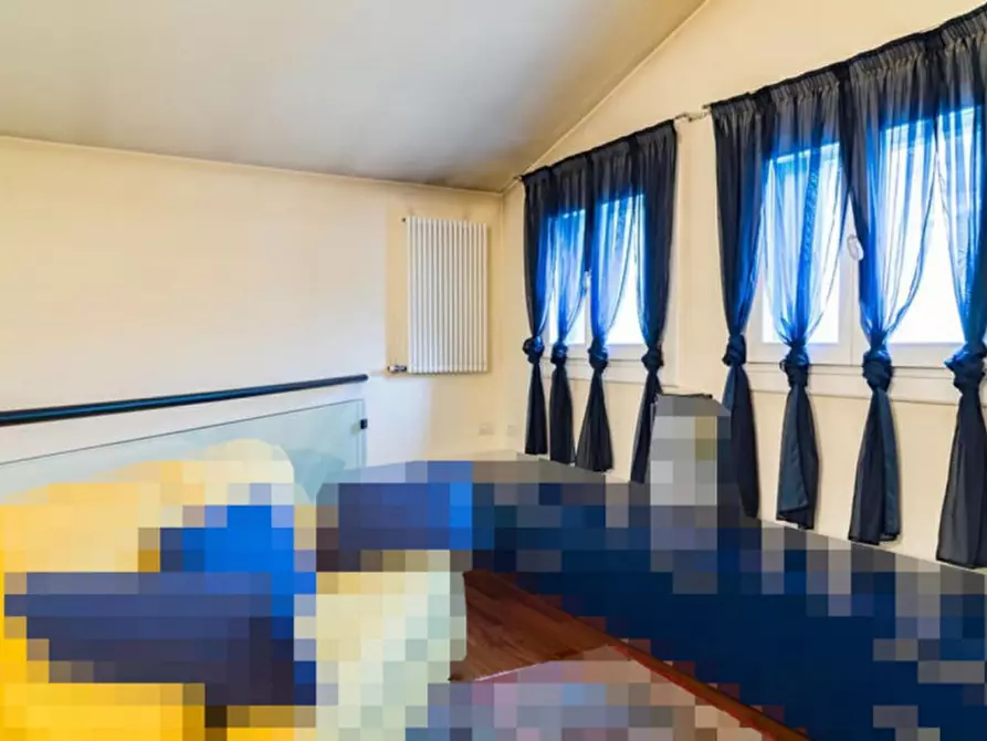 Immagine 14 di Villa in vendita  in Via Vittorio Alfieri, N. 53-55 a Chiampo