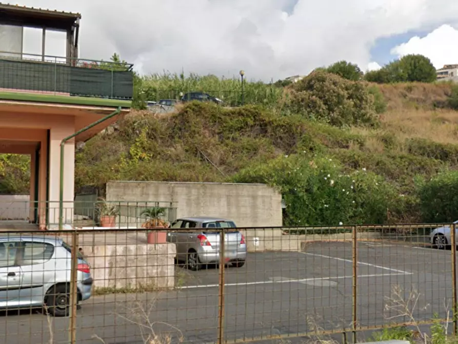 Immagine 3 di Posto auto in vendita  in Via Vampolieri, N. 73 a Aci Catena