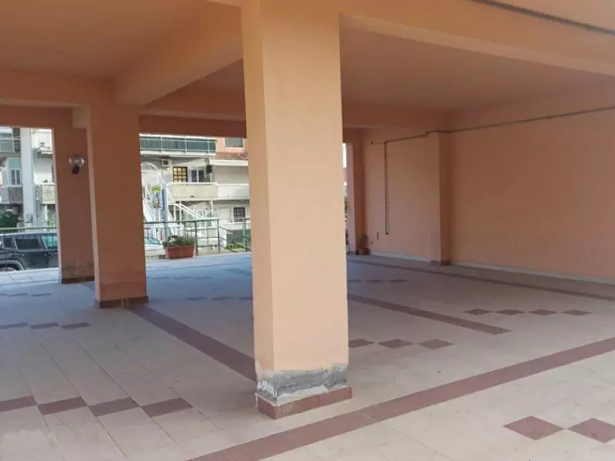 Immagine 5 di Cantina in vendita  in Via Vampolieri, N. 73 a Aci Catena