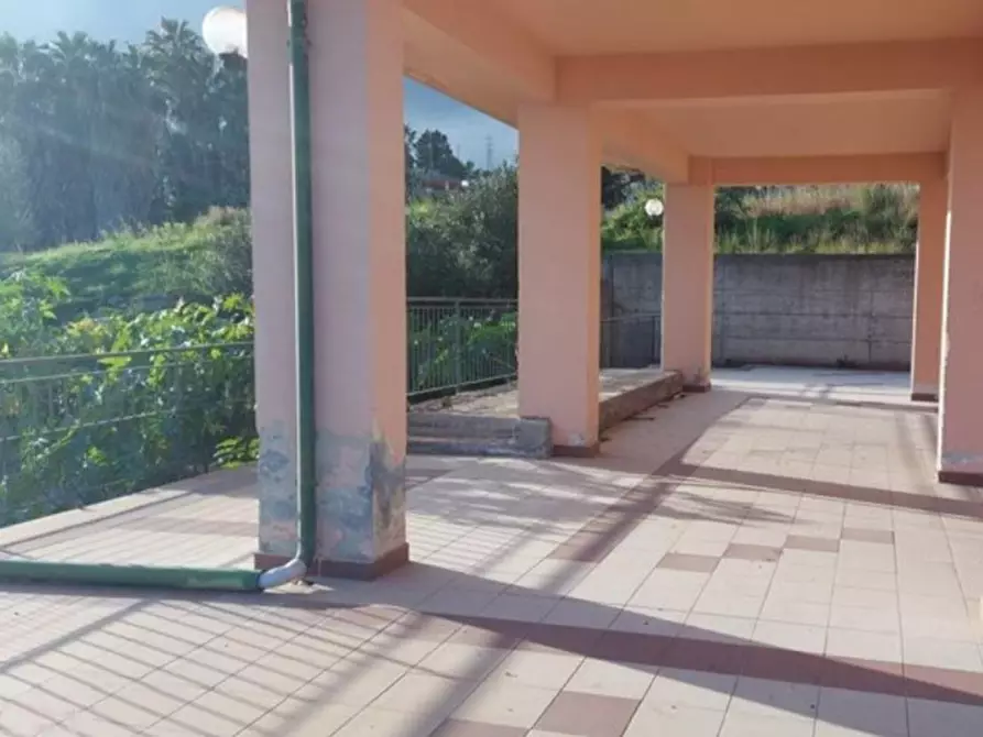 Immagine 1 di Cantina in vendita  in Via Vampolieri, N. 73 a Aci Catena