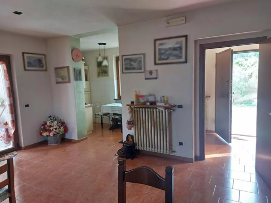 Immagine 24 di Villa in vendita  in via delle Colline, N. 16 a Città Di Castello
