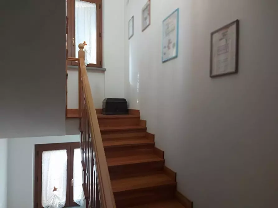 Immagine 29 di Villa in vendita  in via delle Colline, N. 16 a Città Di Castello