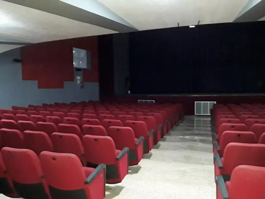 Immagine 9 di Attività commerciale in vendita  in Via Vecchia Matino, N. snc a Casarano