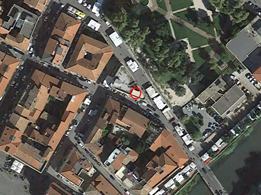 Immagine 2 di Magazzino in vendita  in Via Firmio, N. 1 a Sora