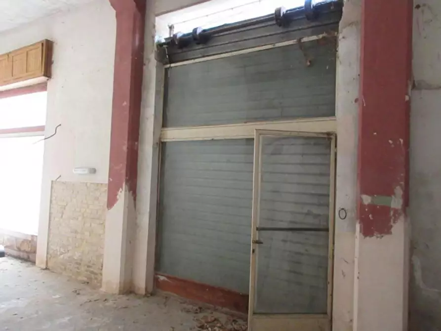 Immagine 18 di Magazzino in vendita  in Via Firmio, N. 1 a Sora