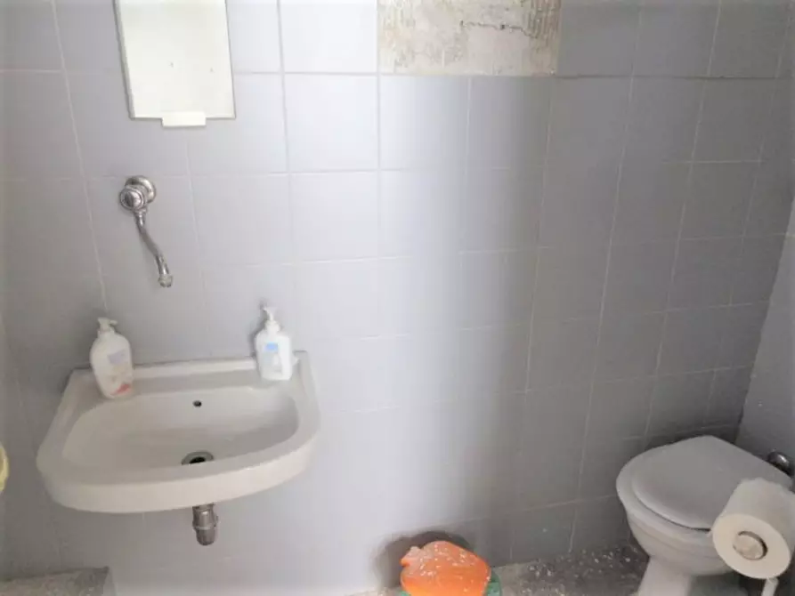 Immagine 22 di Magazzino in vendita  in Via Firmio, N. 1 a Sora